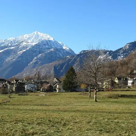 Holiday home Il Girasole Montecrestese