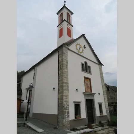Il Girasole Holiday home Montecrestese