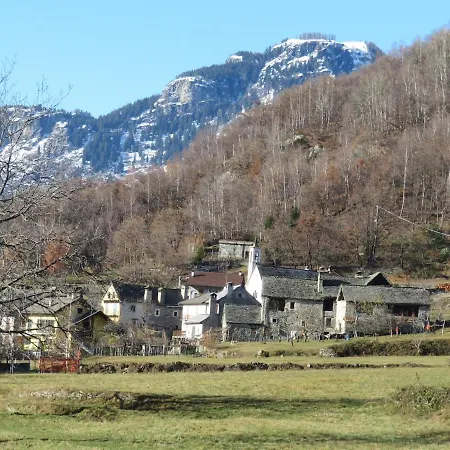 Holiday home Il Girasole Montecrestese